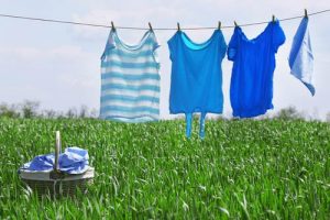 hang-clothes-on-a-clothesline